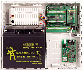 Ústředna v krytu s transformátorem, bez komunikátoru a bez klávesnice
