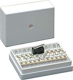 Junction box, 16 double soldering lugs and one cover contact