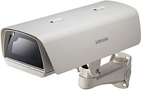 Pevný kryt pro analogové i síťové kamery, -50 °C ~ +50 °C, IP66, 230 Vst